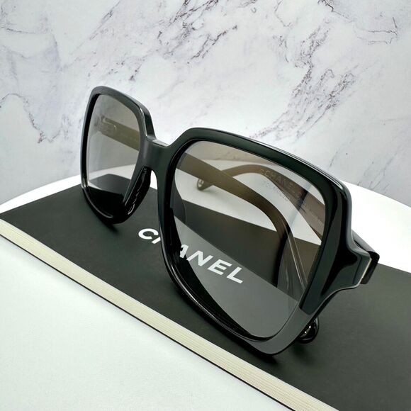 New CHANEL Sunglasses - Picture 13 of 16